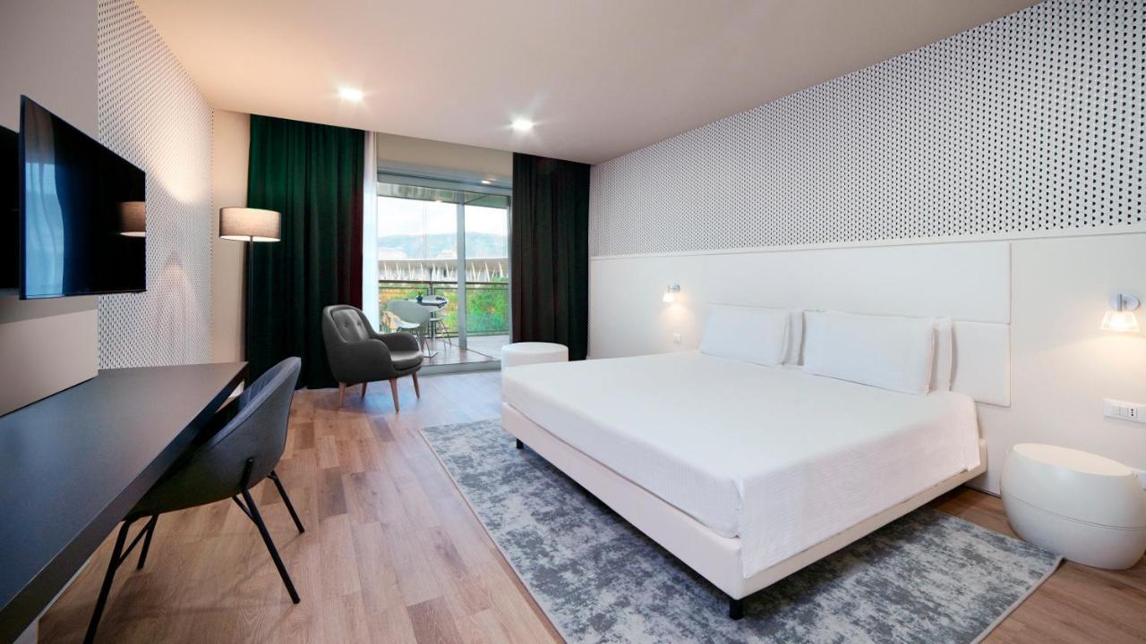 Holiday Inn Nola - Naples Vulcano Buono By Ihg מראה חיצוני תמונה